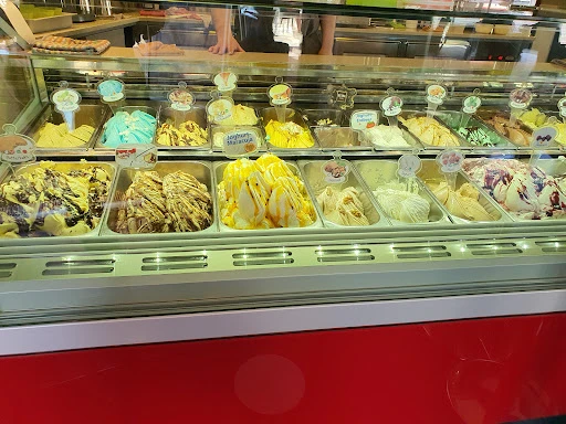 dolce caffè venezia Eiscafe Manching photo 9